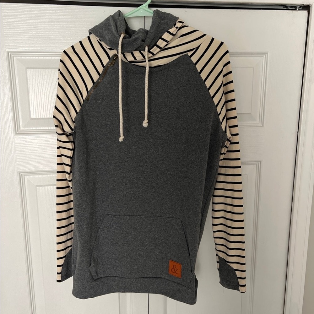 Ampersand Avenue DoubleHood Sweatshirt Small
